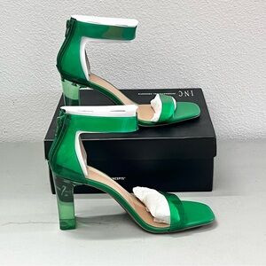 NIB INC International Concepts Green Vinyl Heels size 9.5